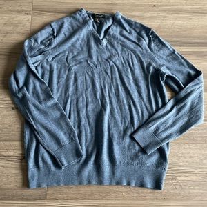 Banana Republic Mens Merino Wool V-Neck Light Blue Sweater. Size XLT
